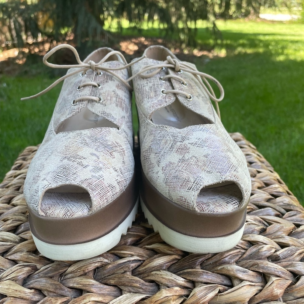 Boho Unity In Diversity Iris Lace Up Neutral Past… - image 2